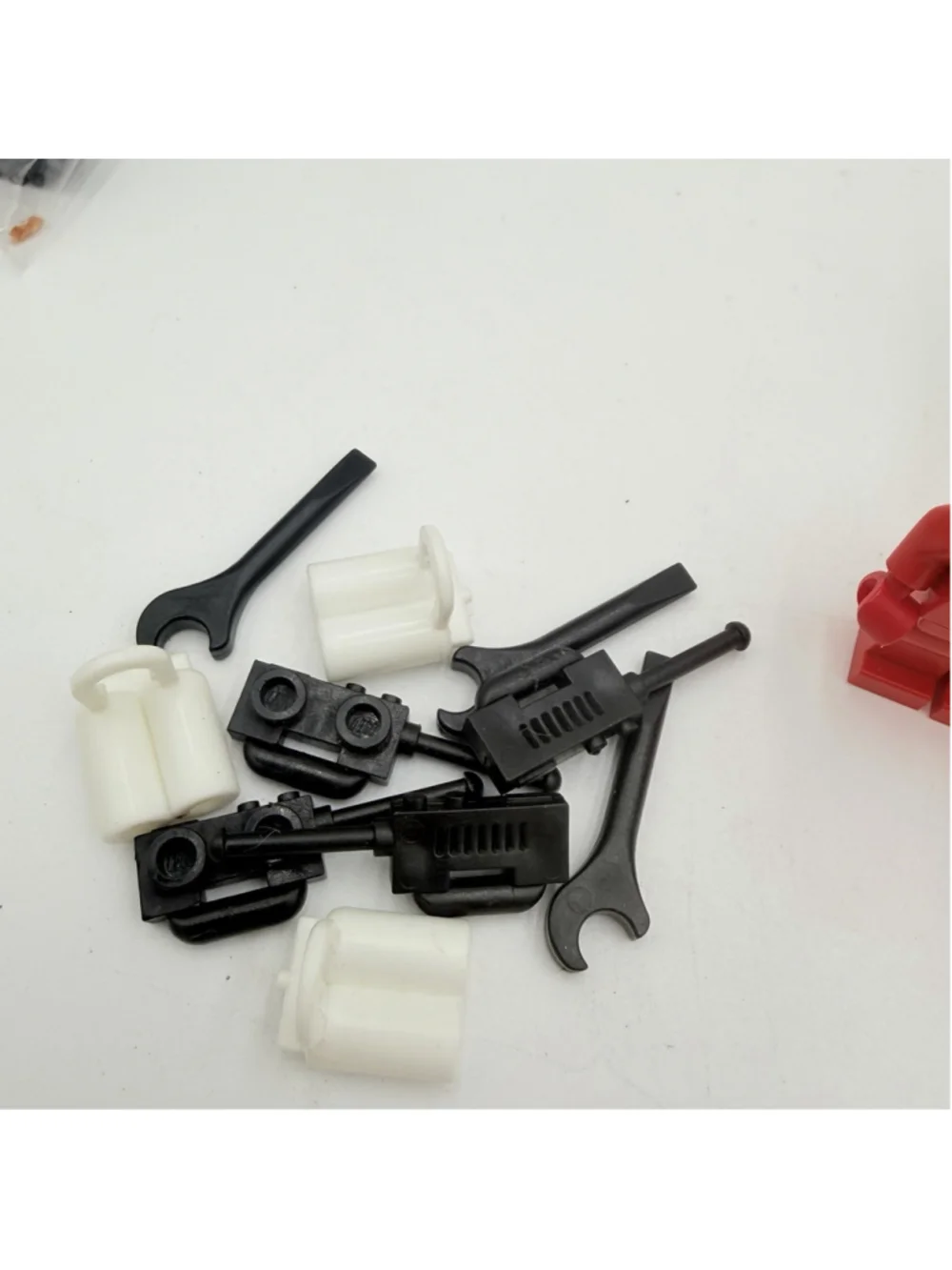 LEGO Classic Space Lot 9 Minifigs 4 Moon Baseplates Roadway LL924 Parts